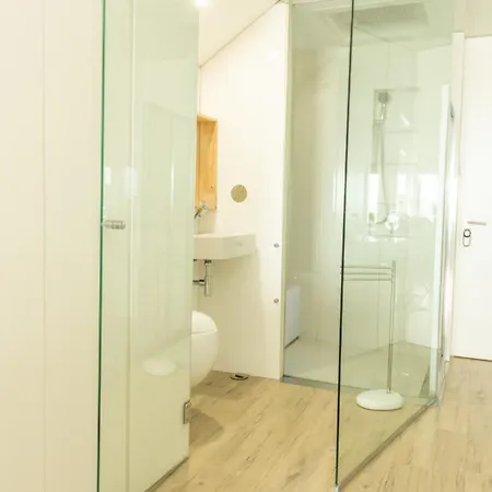 アパート Oceansound White